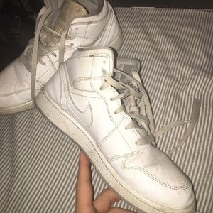 White Jordan 1s